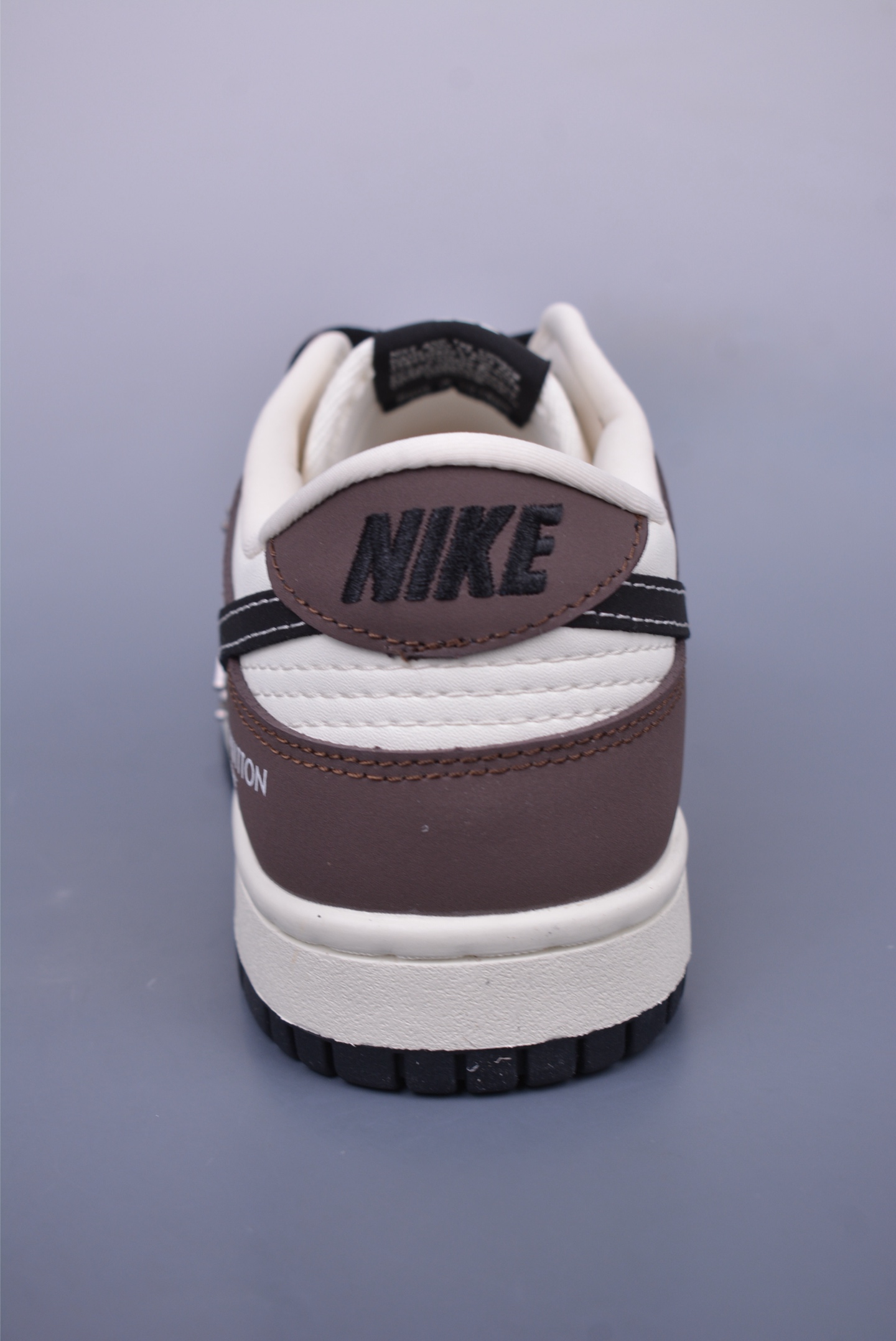 LV x Nike SB Dunk Low Sneakers QF15681-124