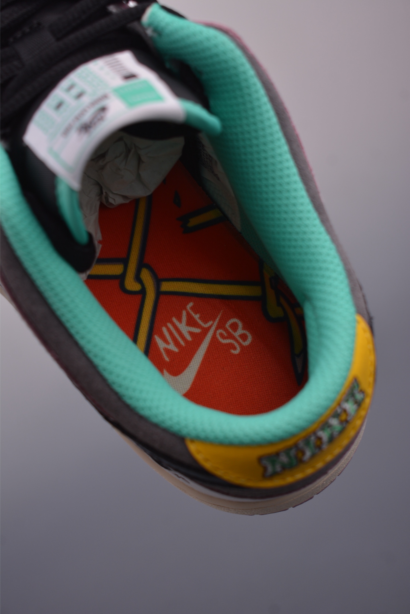 CSEF x Nike SB Dunk Low 'White Black' HJ4132-100