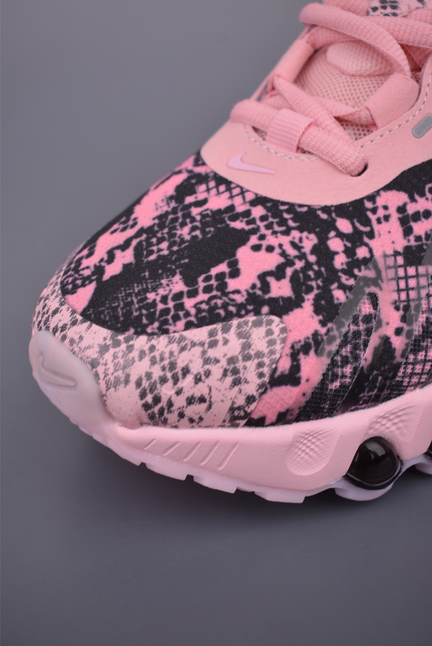 Nike Air Max DN8 