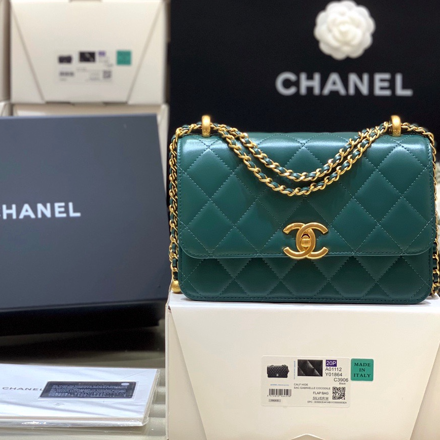 Chanel 2021 Early Fall Haute Couture Collection Double Gold Bead Chain Bag AP2649