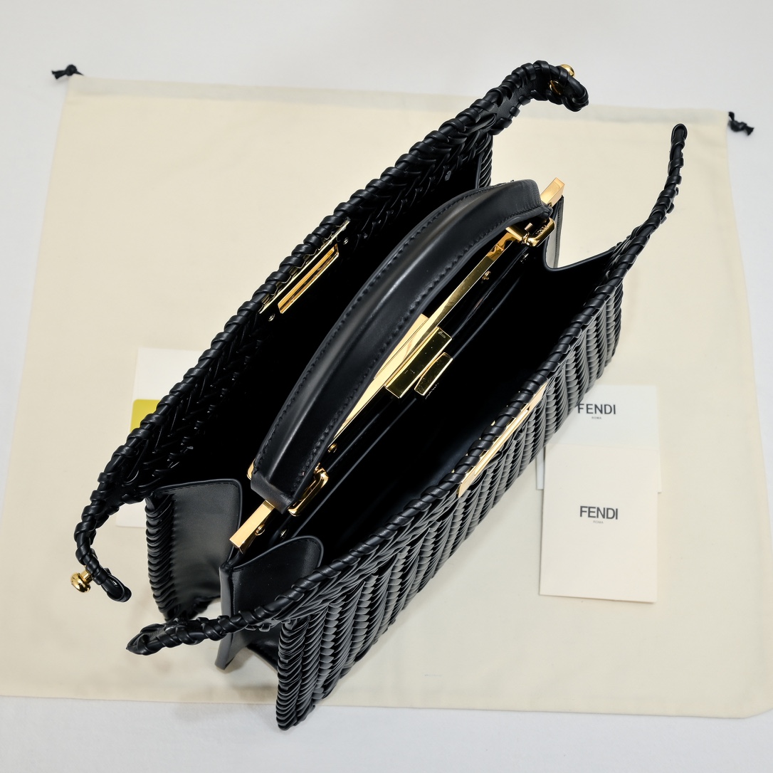 FENDI Iconic ekaboo ISeeU Large Bag 3317
