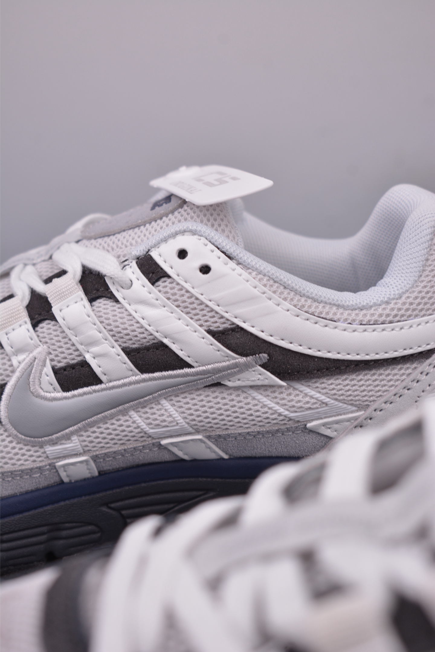 Nike Initiator Running Shoes Light Gray Blue Black IB3081-001
