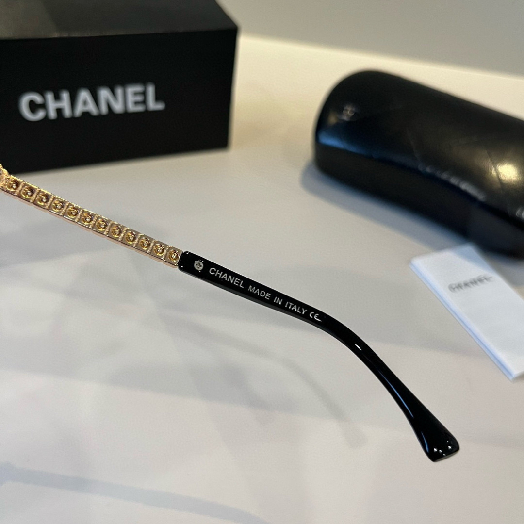 Chanel round frame sunglasses