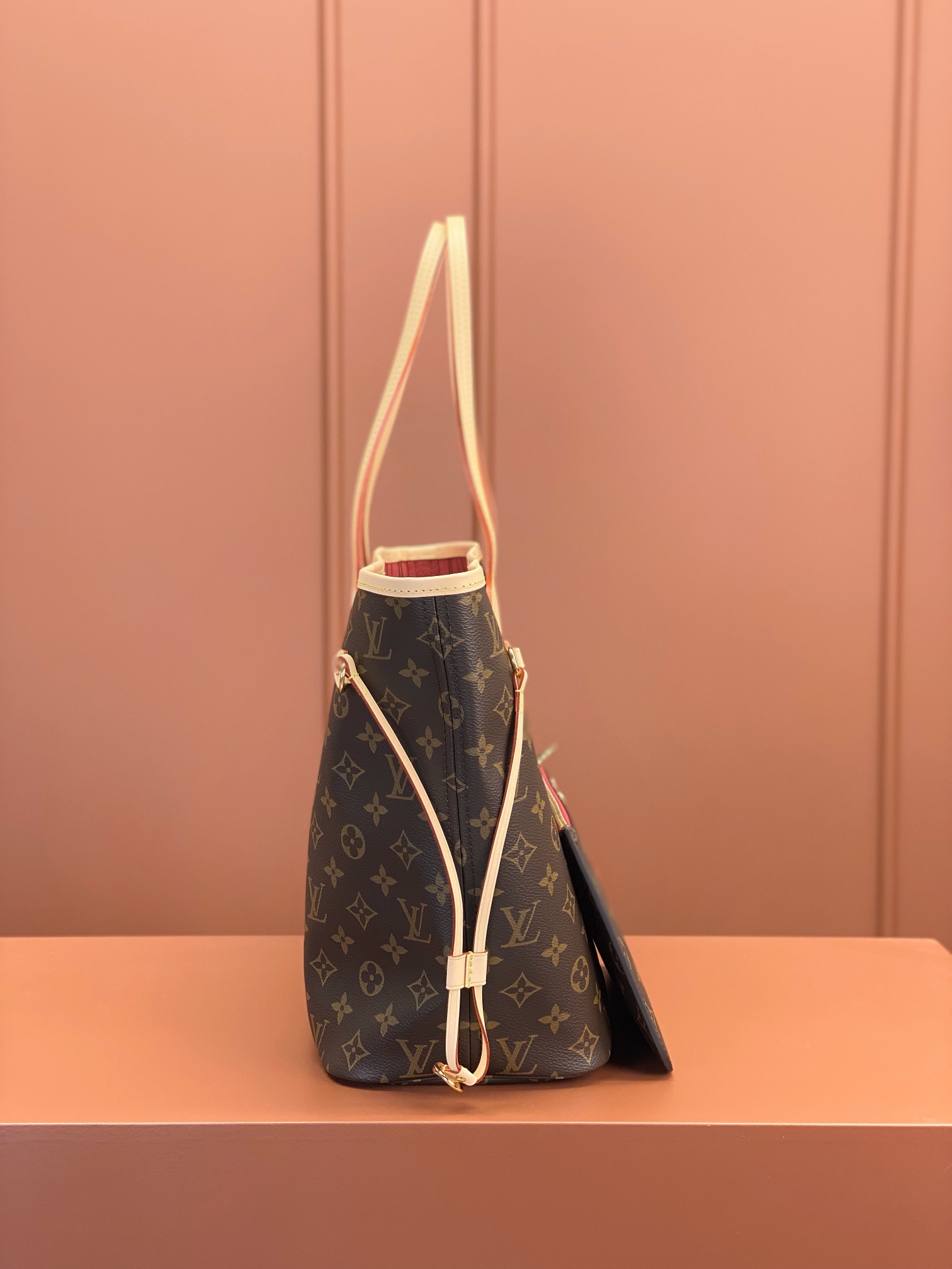 Louis Vuitton NEVERFULL Medium Handbag M41177