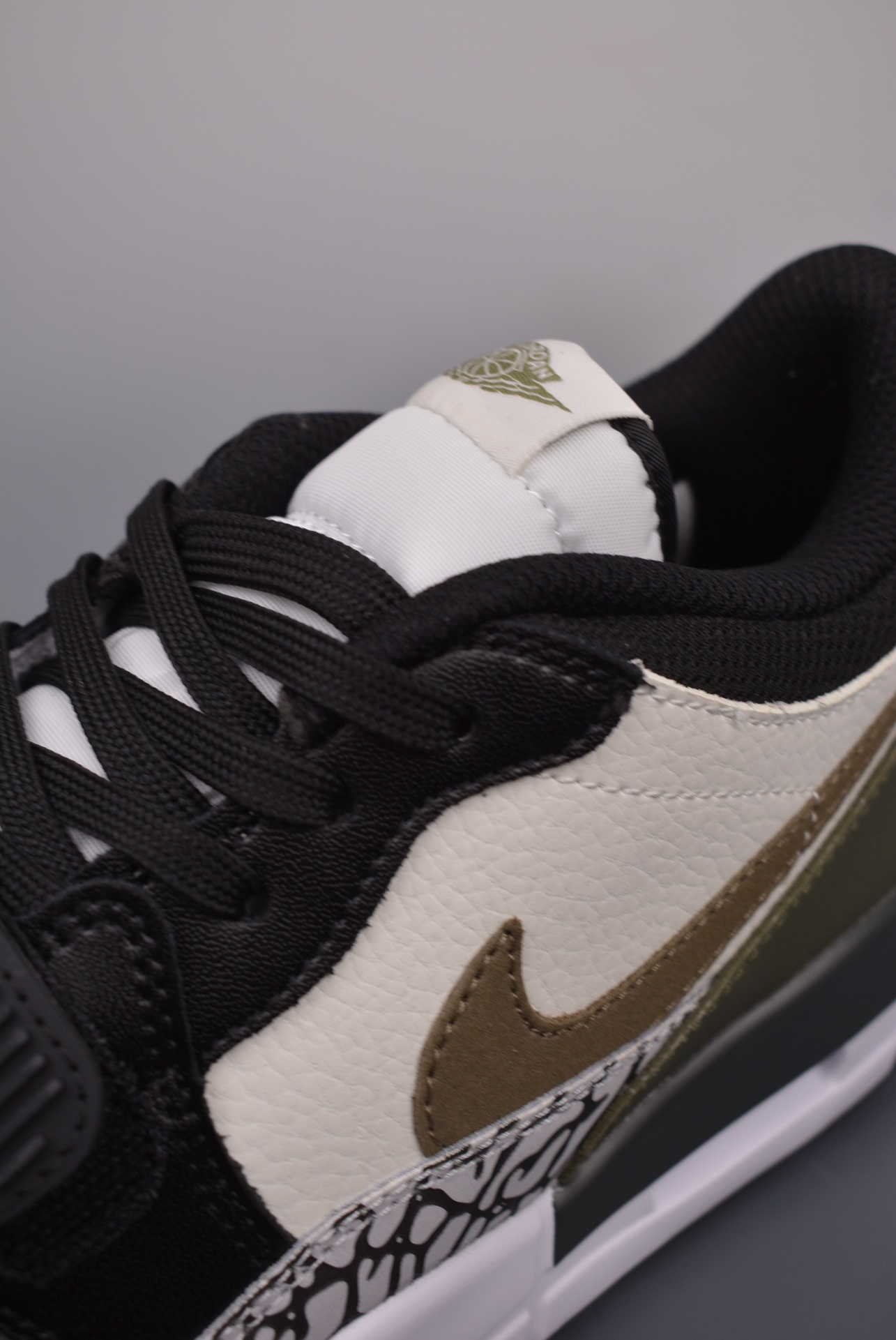 Air Jordan Legacy 312 Low Sail Medium Olive CD7069-120