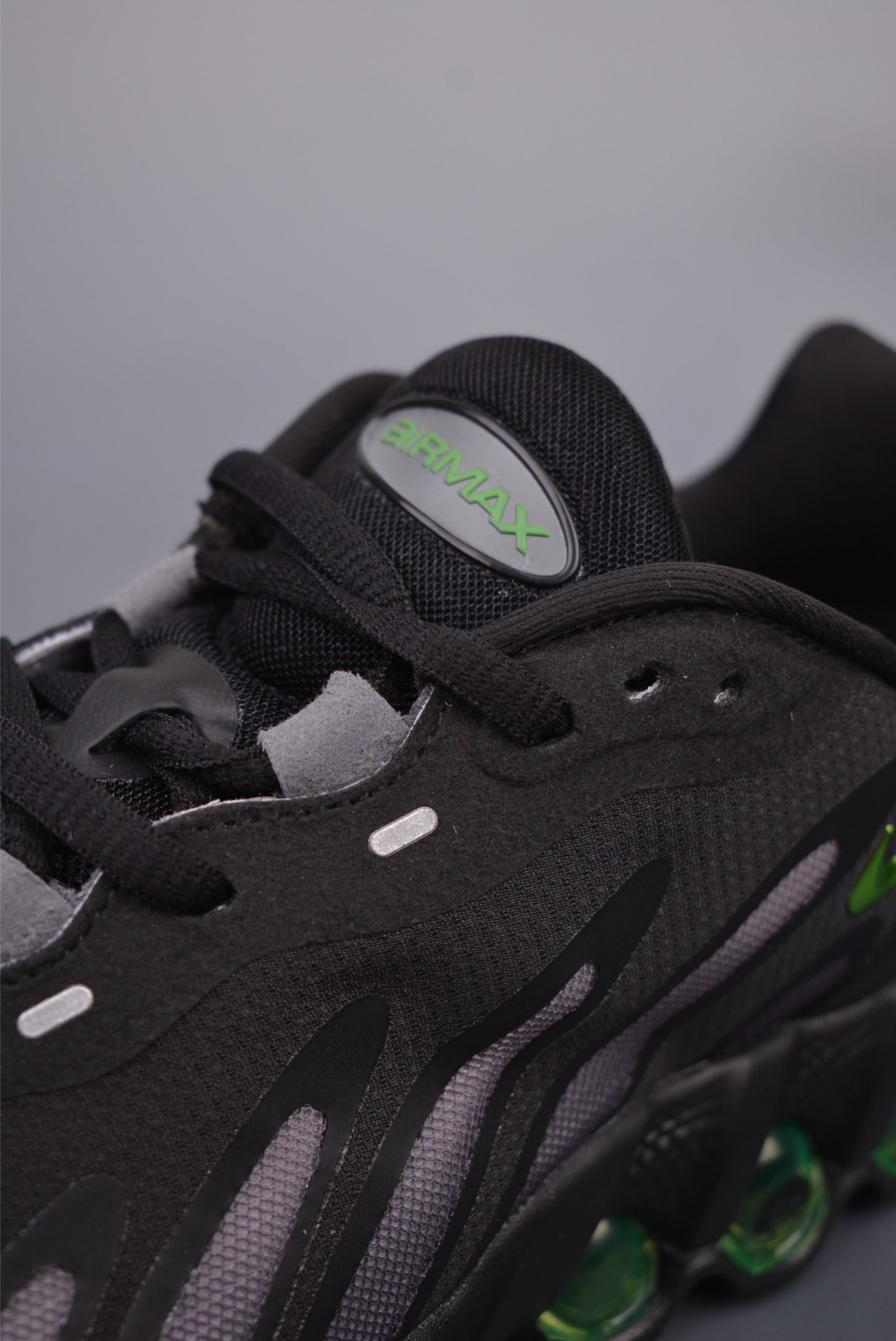 Nike Air Max DN8Black Volt FQ7860-006