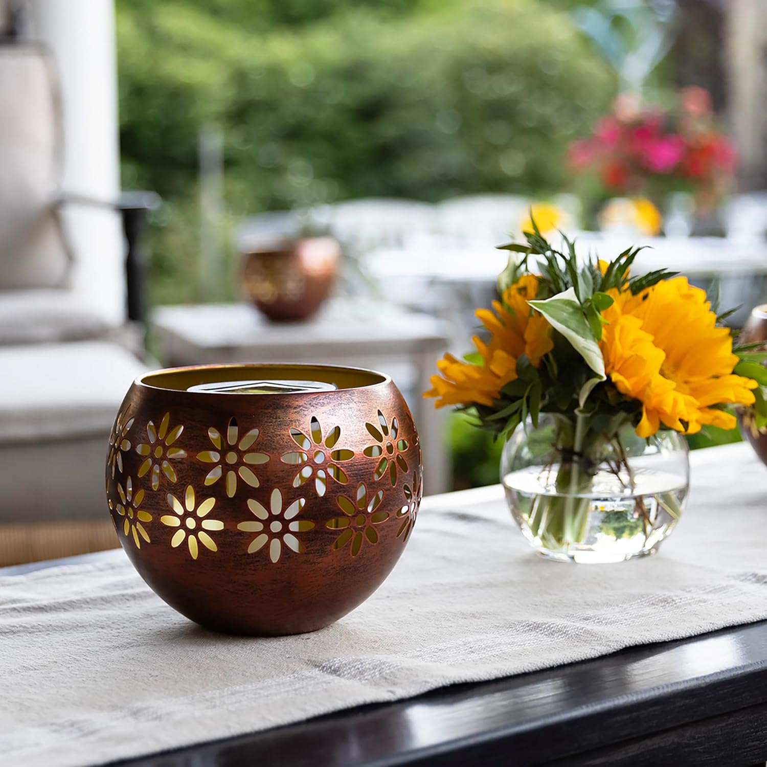 Outdoor Waterproof Solar Metal Lanterns With Flickering Flame