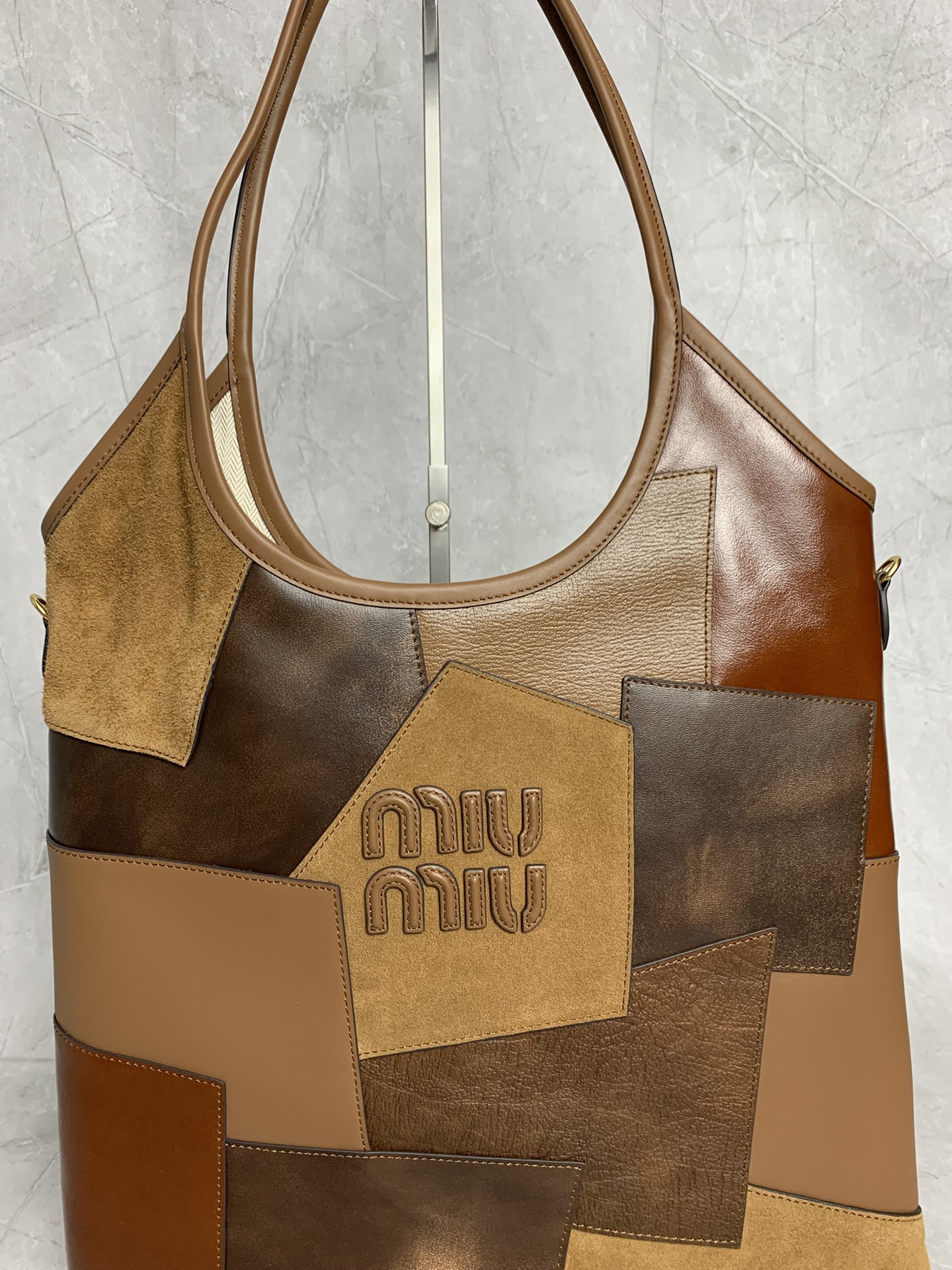 Miu Miu hobo tote 5BG231
