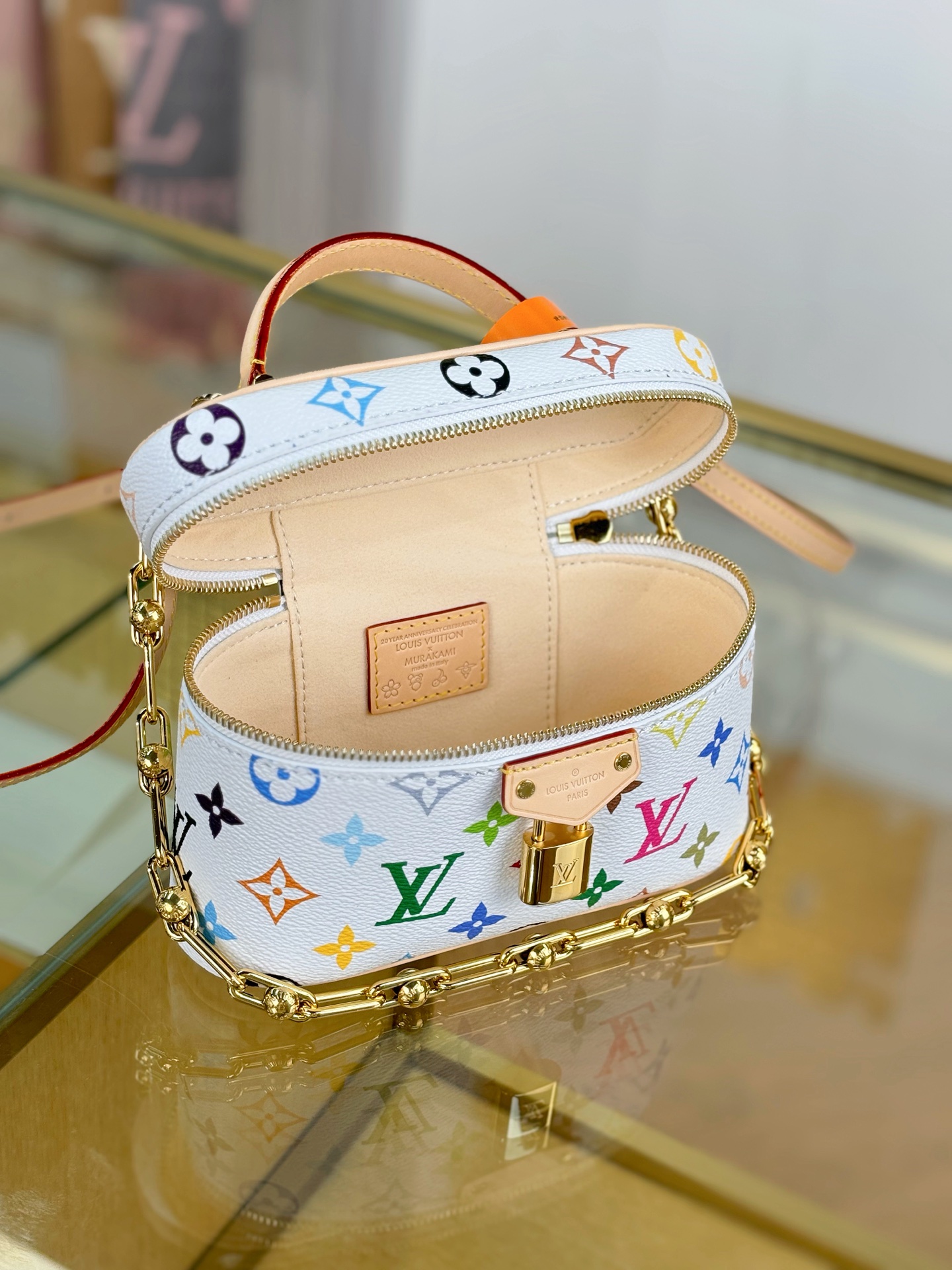 Louis Vuitton x TM VANITY CHAIN ​​POUCH M13662