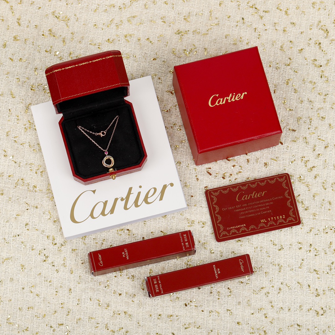 Cartier triple ring ruby ​​necklace