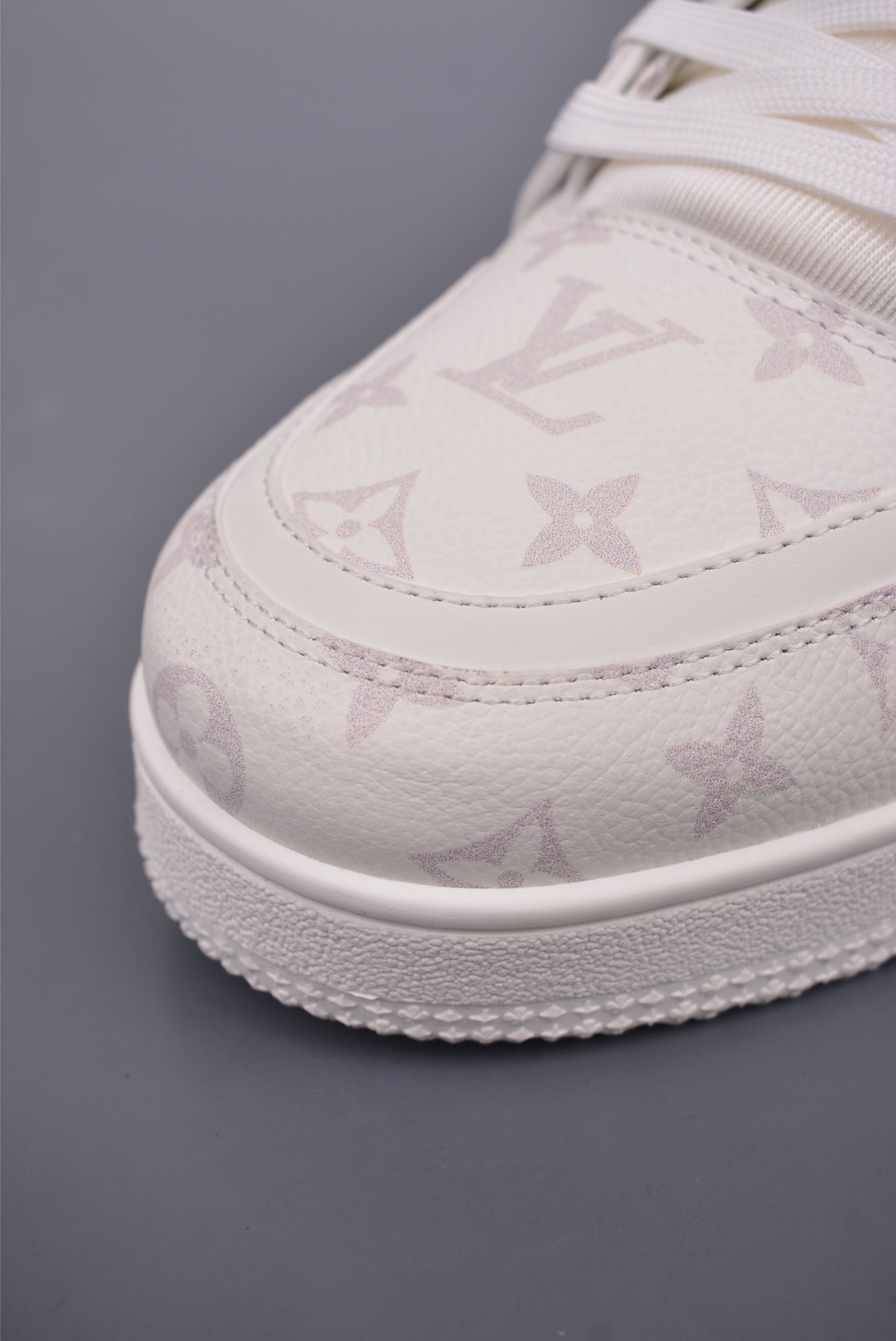 Louis Vuitton Trainer Sneaker Low White Jacquard 1A9JG7