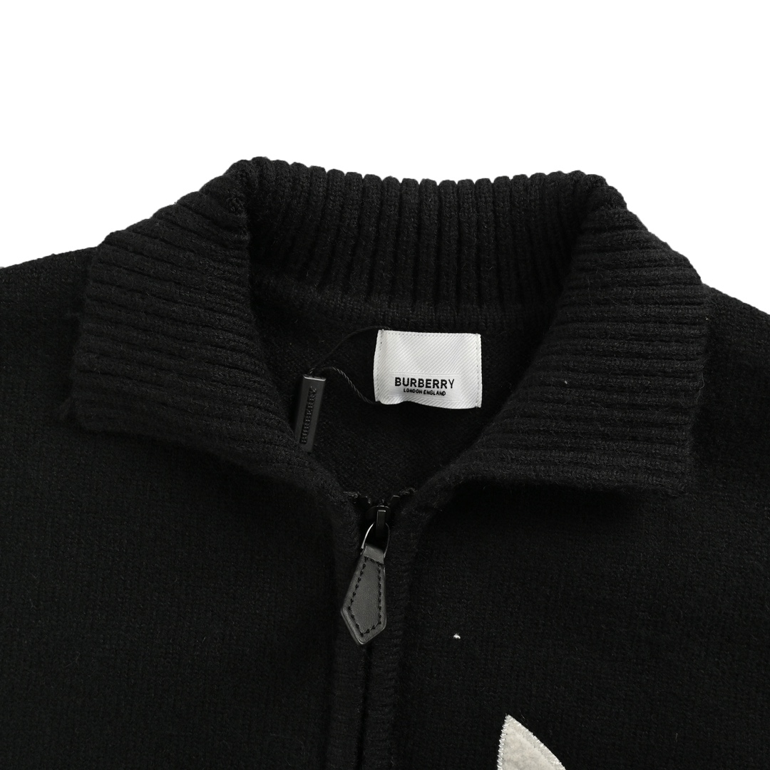 Burberry 24Fw rabbit limited edition black and white striped knitted zipper cardigan