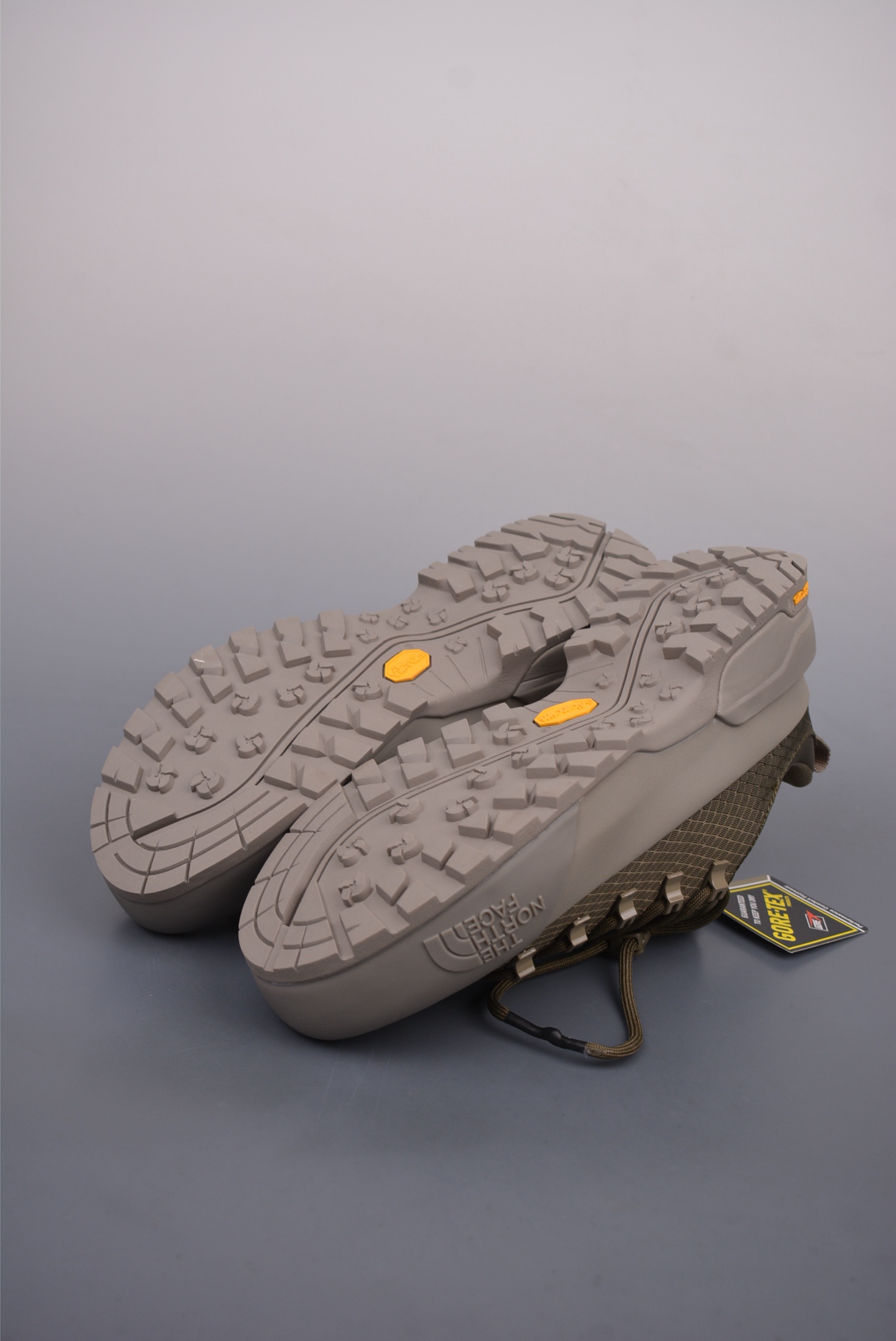 The North Face Glenclyffe Low Hiking Shoes Olive Dark Green NFOA817B8OR-085