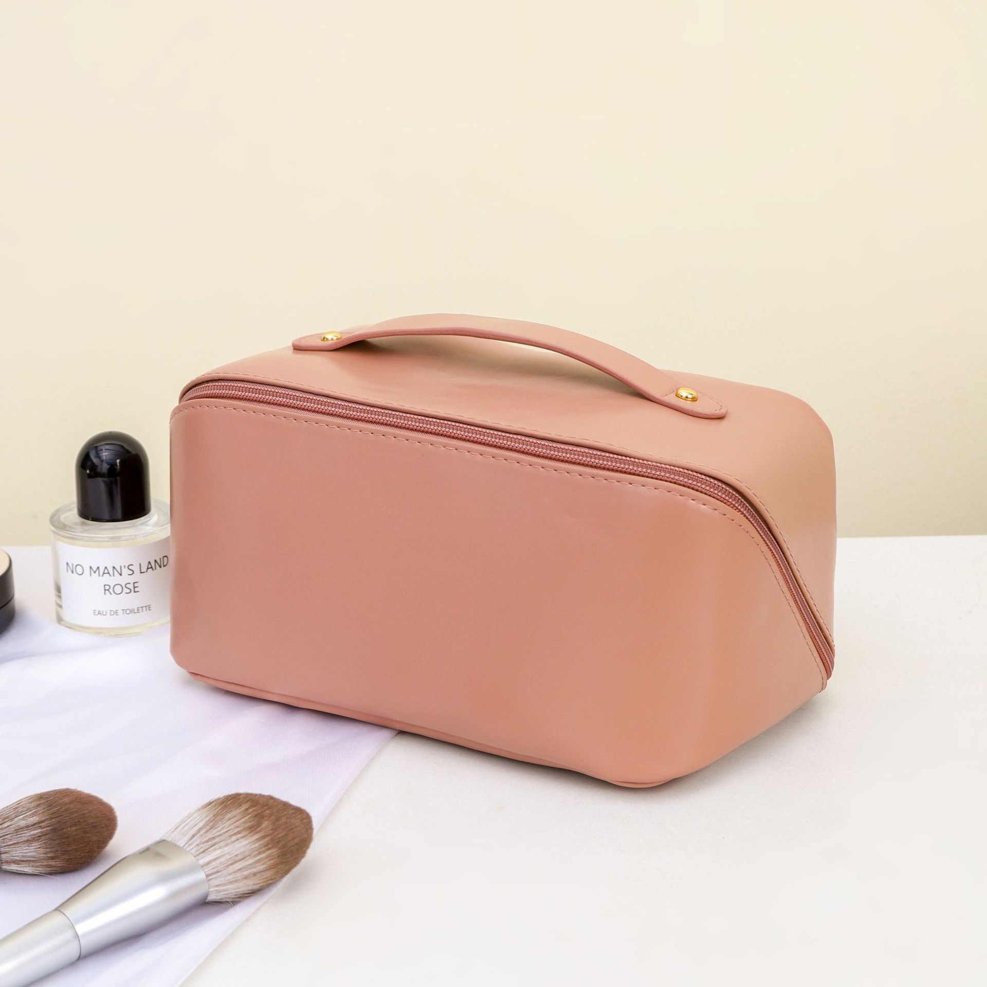 Large-capacity Travel Cosmetic Bag✨Clearance