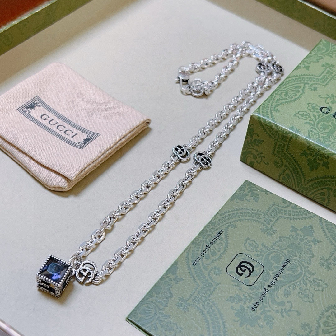 Gucci Anger Forest Series Diamond Hollow Cube Vintage Necklace