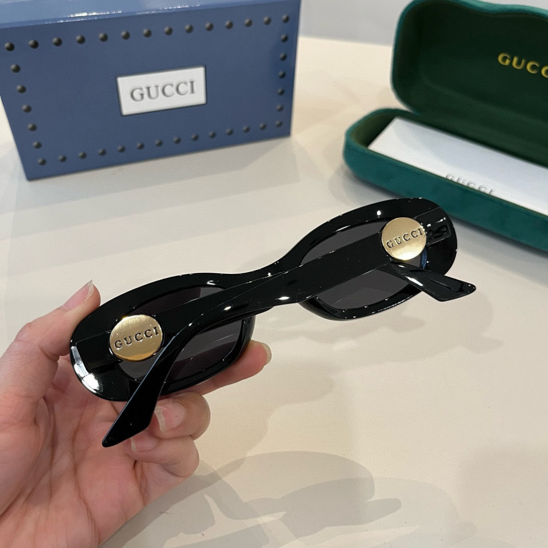 Gucci Round Frame Sunglasses