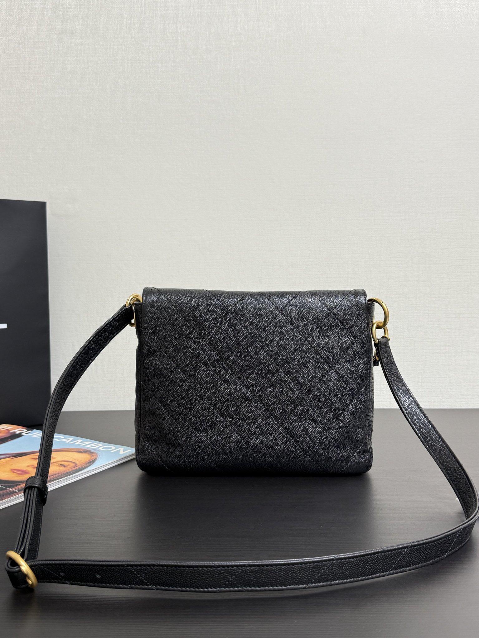 Chanel 25p messenger bag hobo 99451