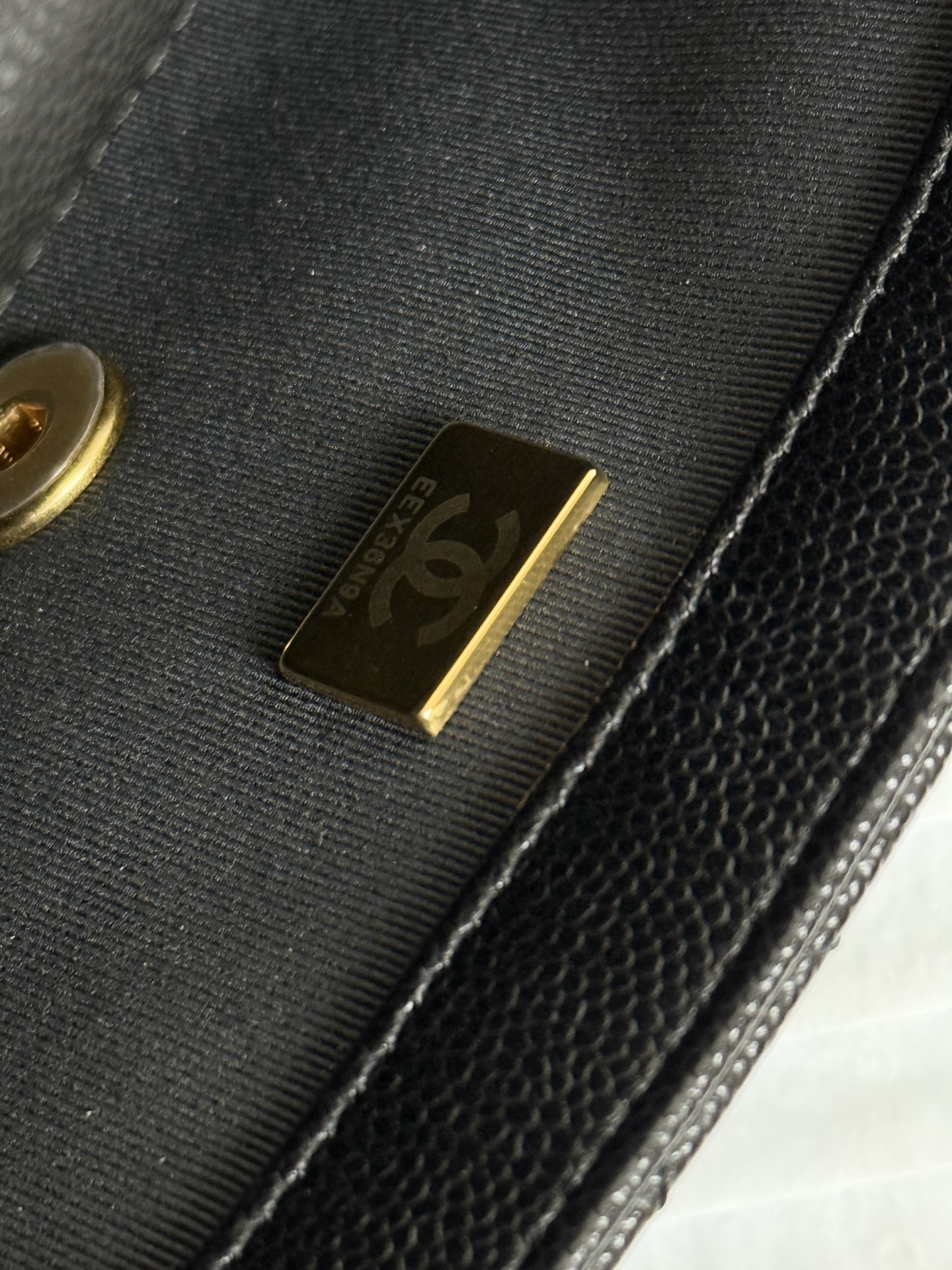 Chanel 25P Cowhide Double Chain Bag 99453