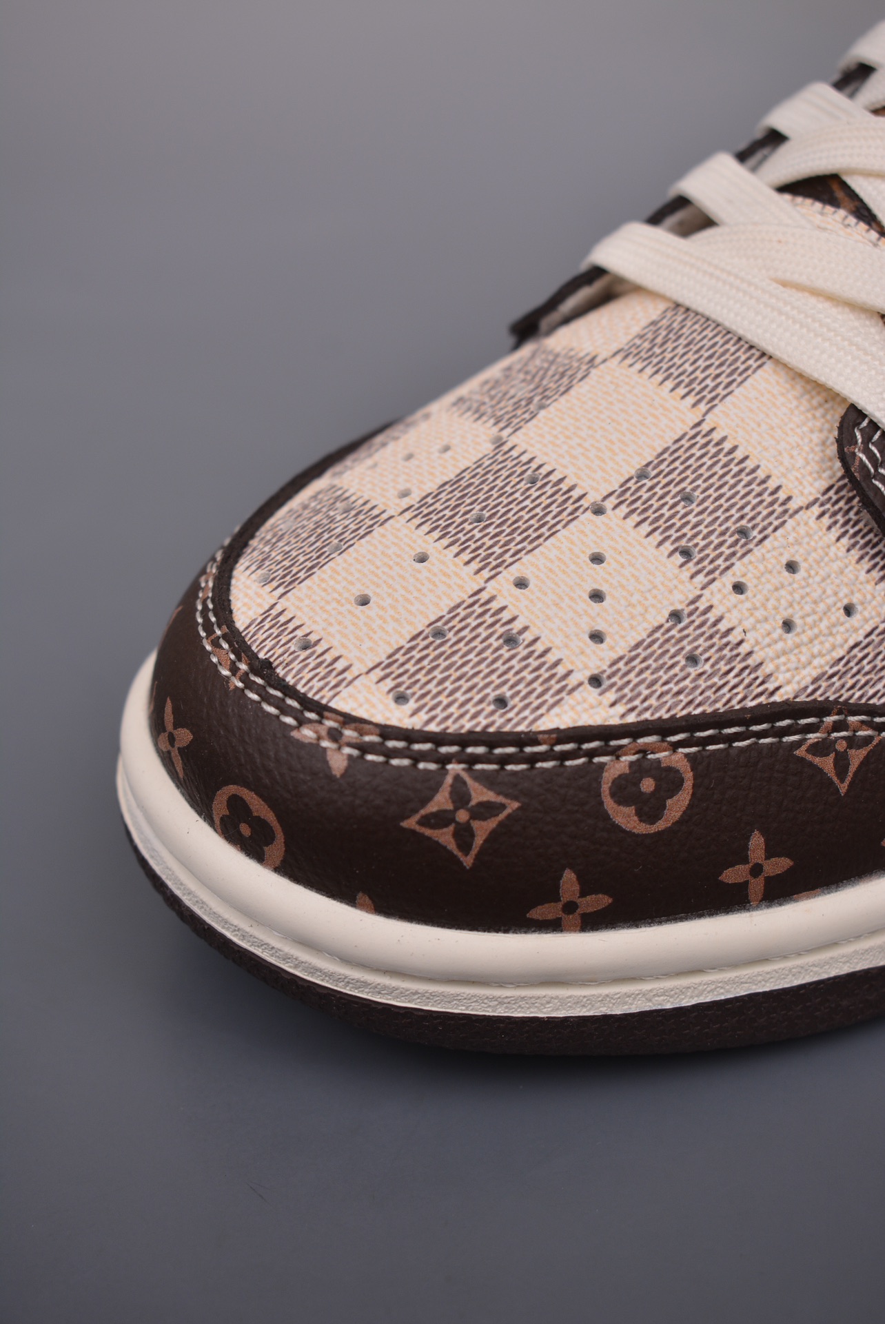 Louis Vuitton x Nike SB Dunk LowDamier AzurBrownLV Monogram SJ2068-255
