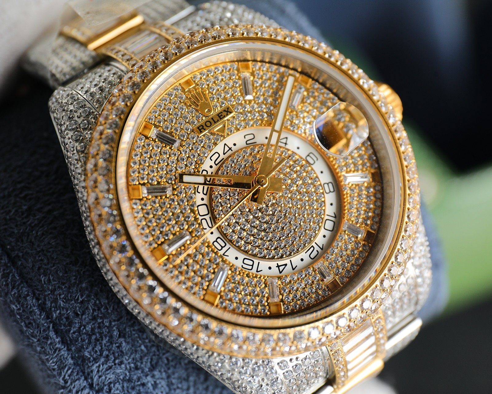 Rolex  Sky-Dweller