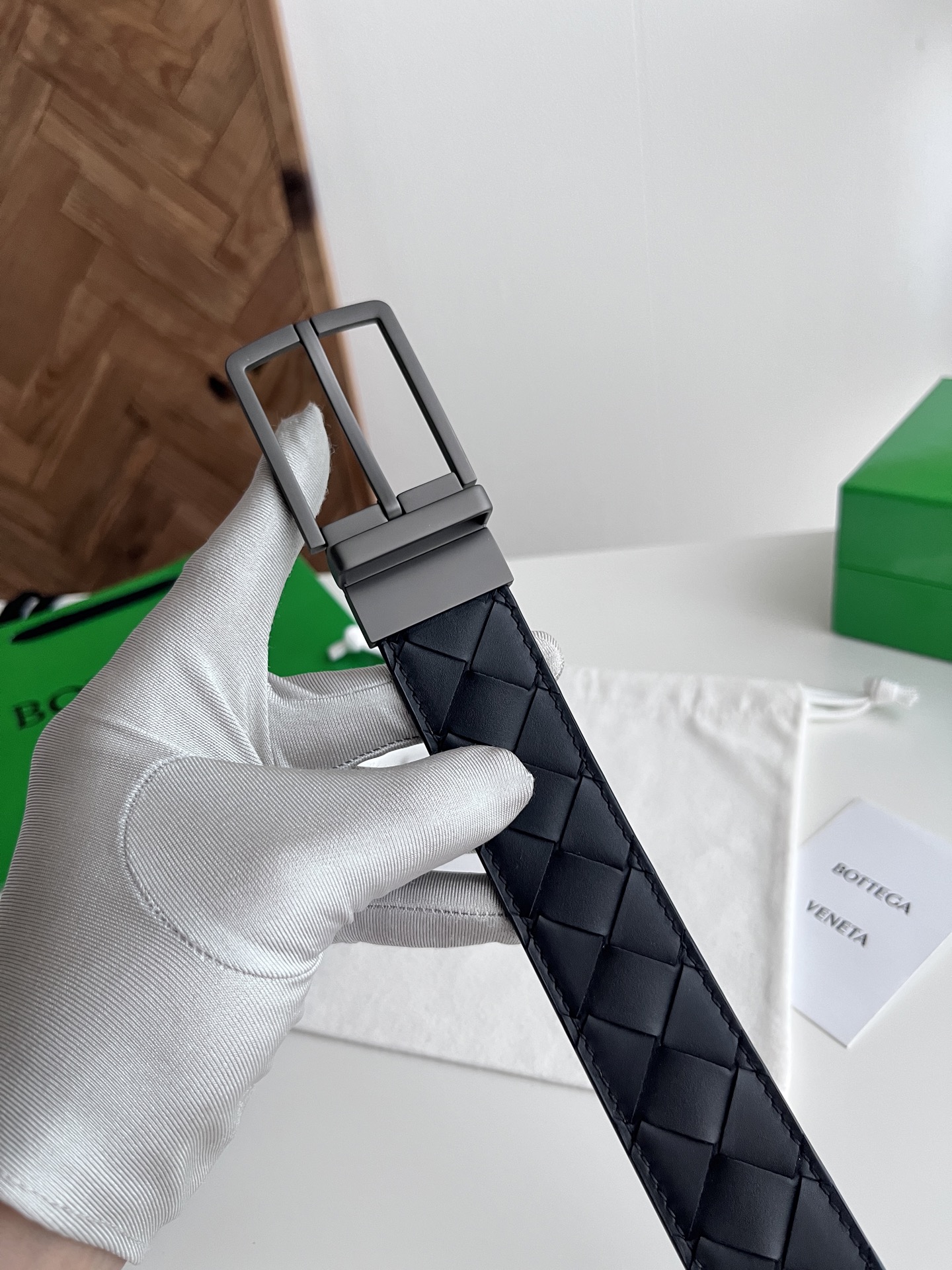 Bottega Veneta intreccio woven cowhide double-sided waistband with a width of 3.5cm