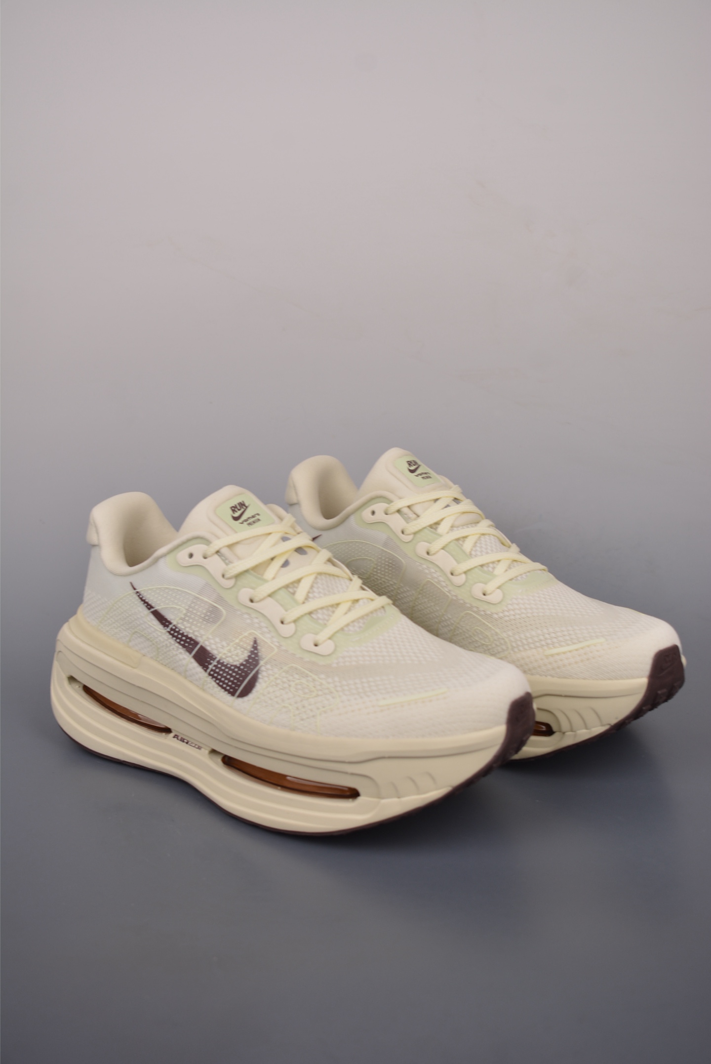 Nike Vomero Premium Air 