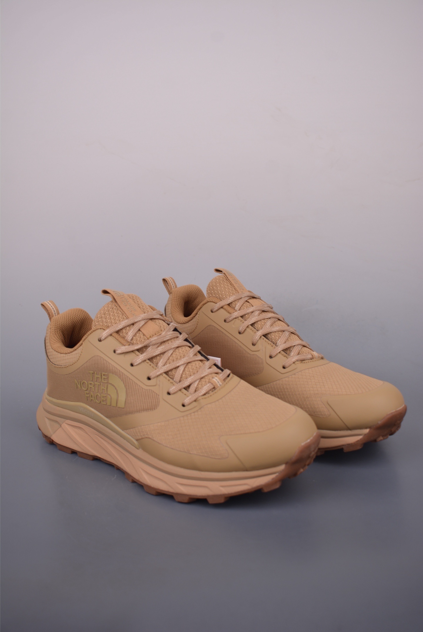 The North Face Mountaineering Cross-Country Hiking Shoes 