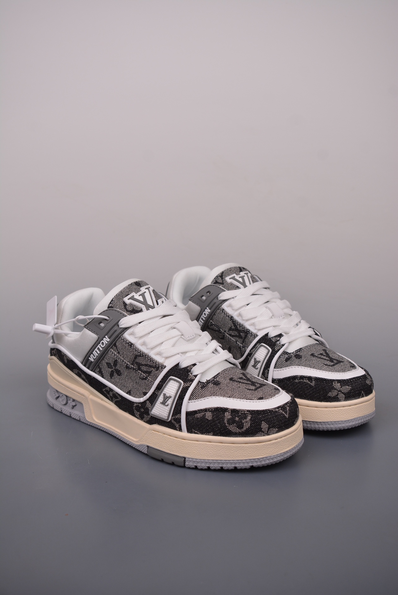 Louis Vuitton 2021s Trainer Limited Edition Black