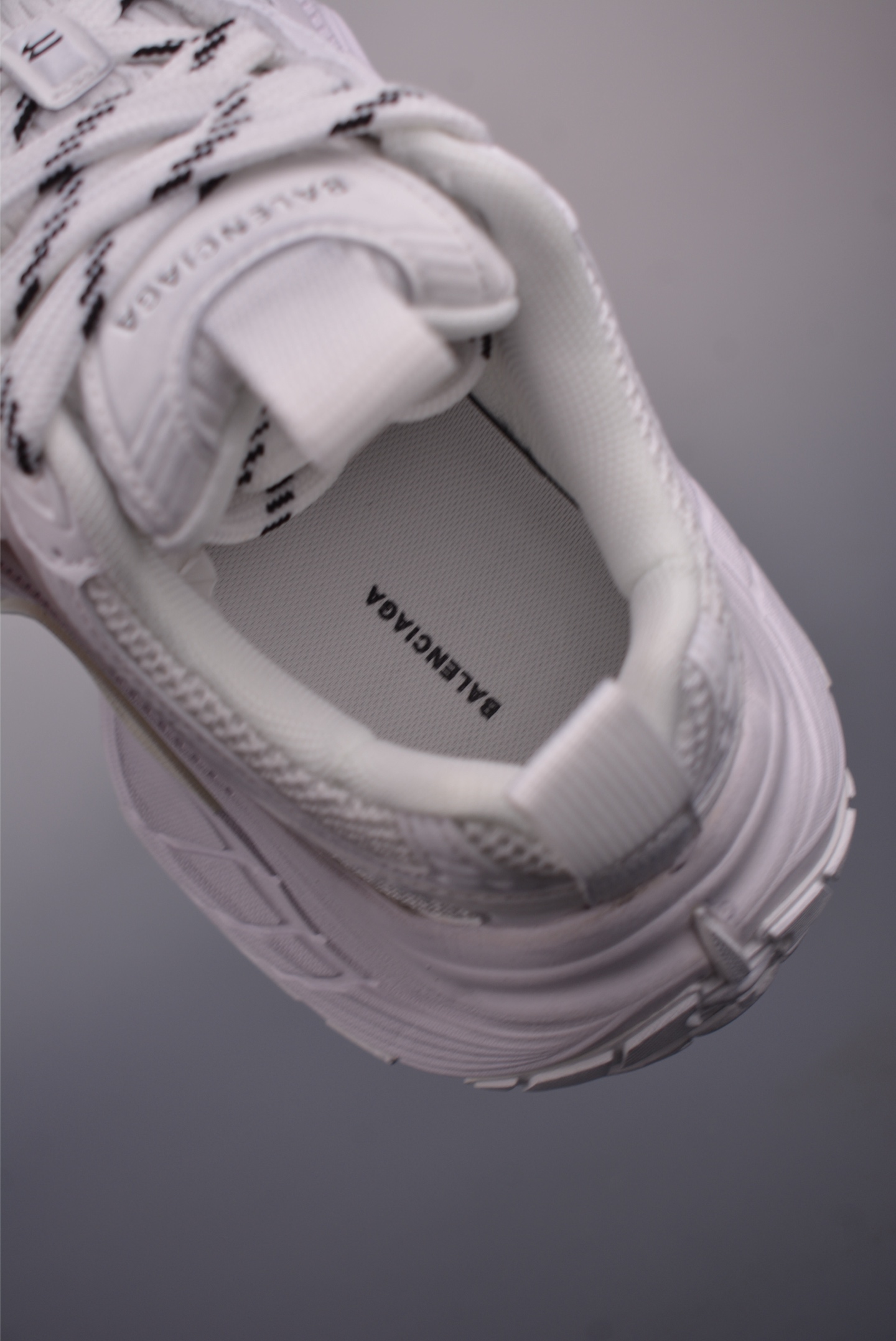 BALENCIAGA Cargo Sneaker 10XL 