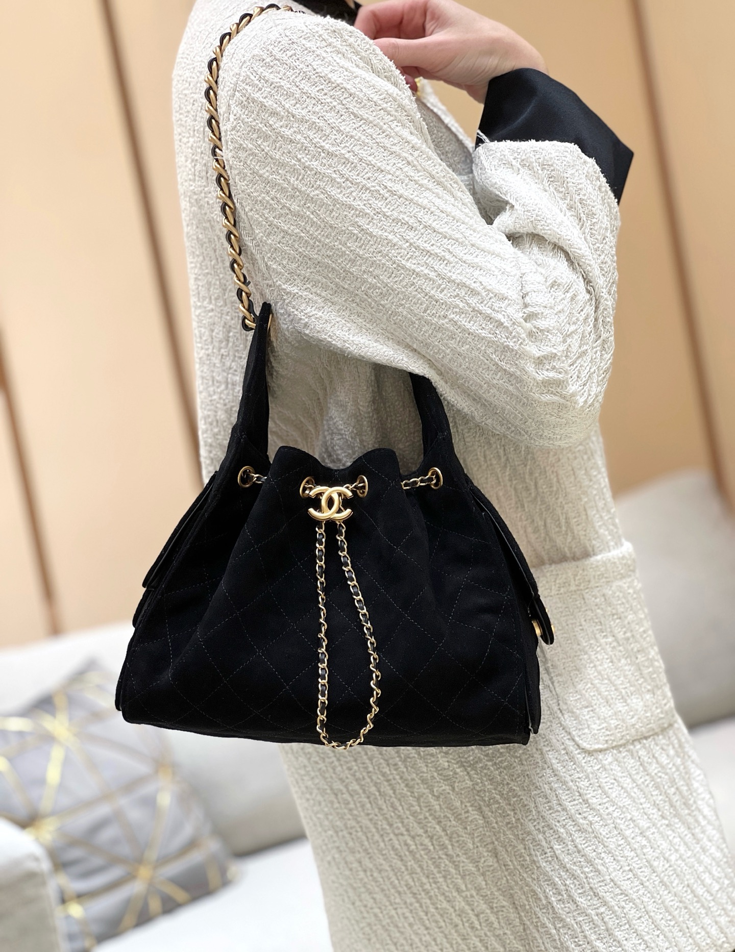 Chanel 25C Early Spring Series Hobo Underarm Bag AS5293