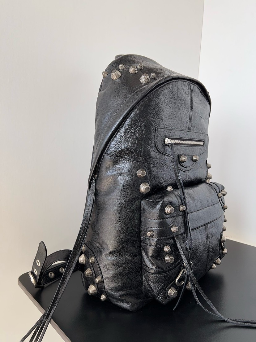 Balenciaga le cagole series rivet backpack