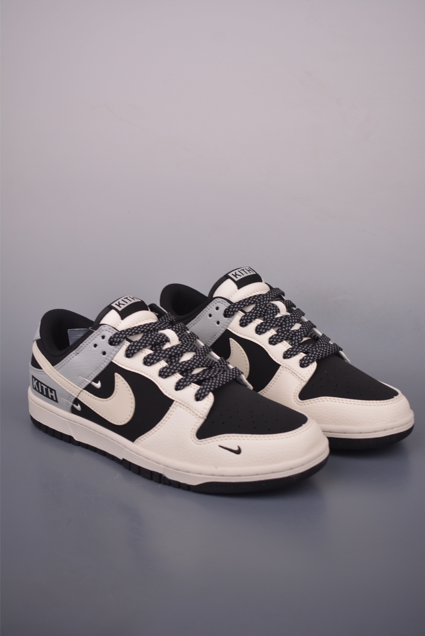 KITH x Nike SB Dunk Low 