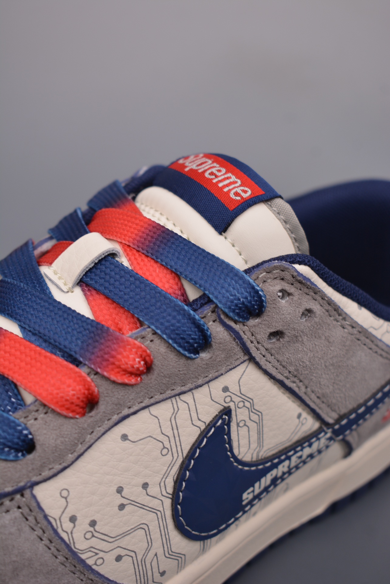 Supreme x Nike By You SB Dunk Low Retro SP Dark Grey Beige Blue DM6868-005