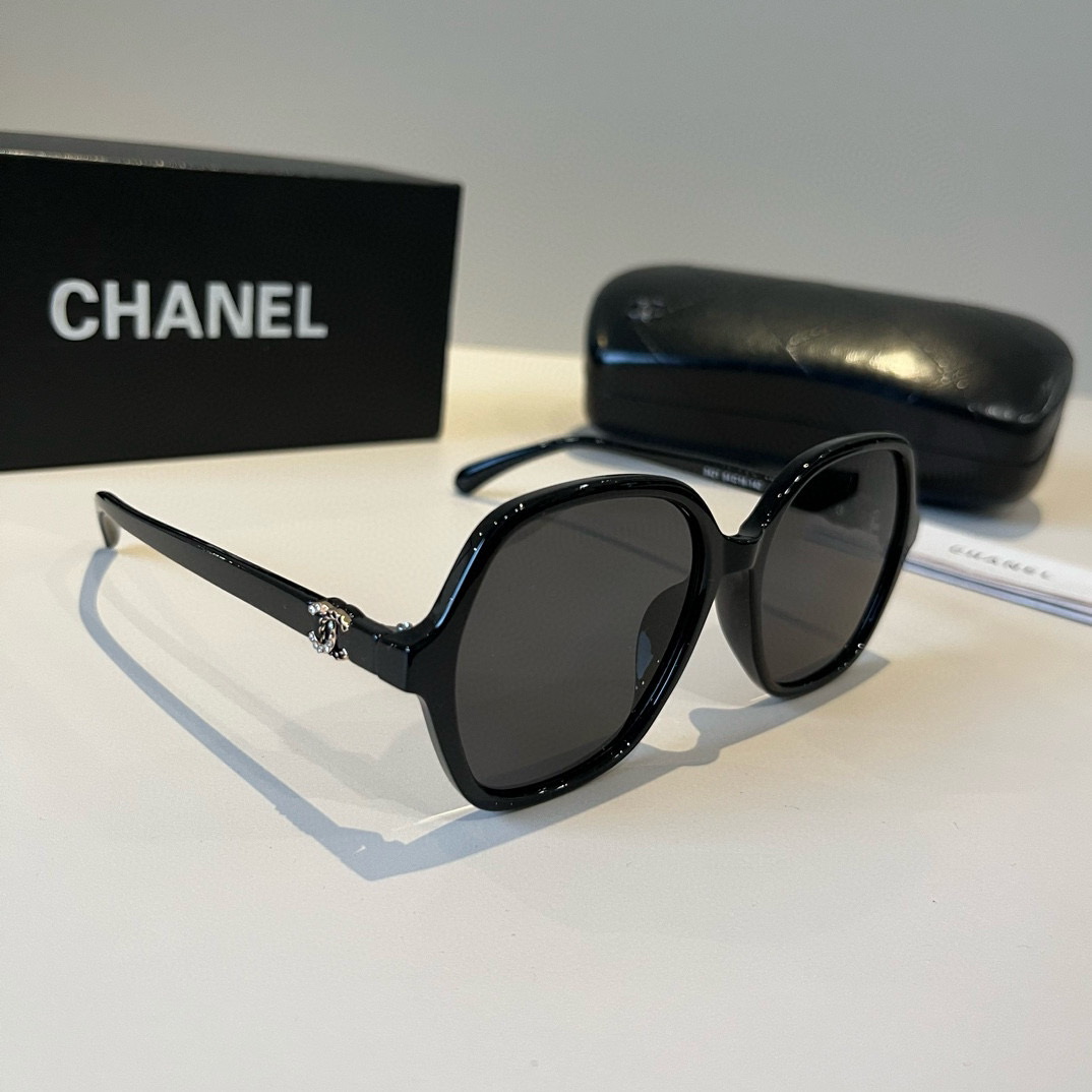 Chanel round frame sunglasses