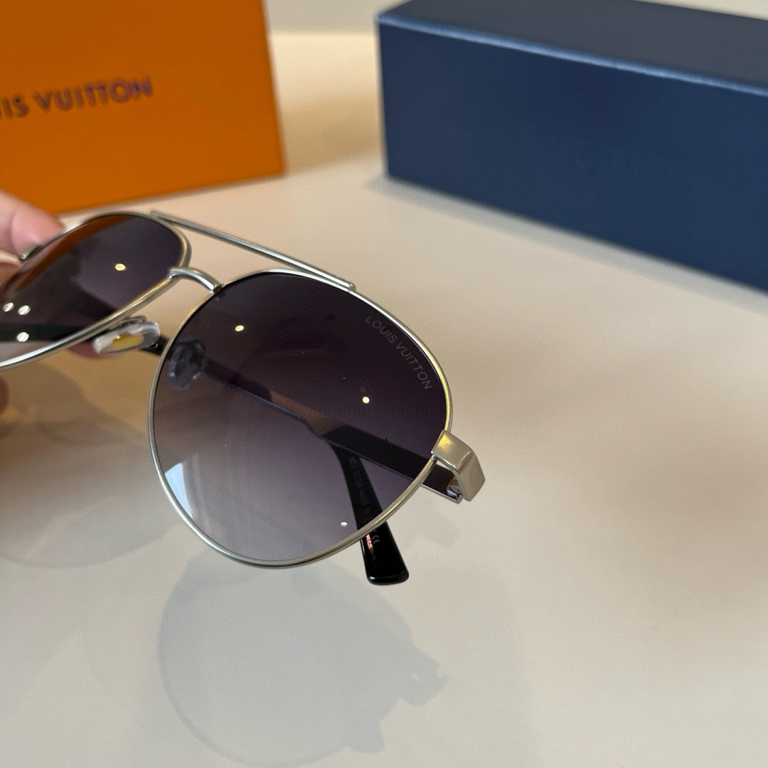 Louis Vuitton Round Frame Sunglasses