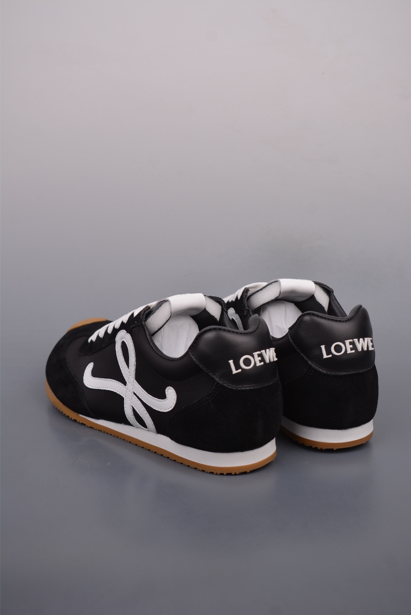 Loewe Ballet Runner 2.0 Sneakers Black and White M816282XB3-1102