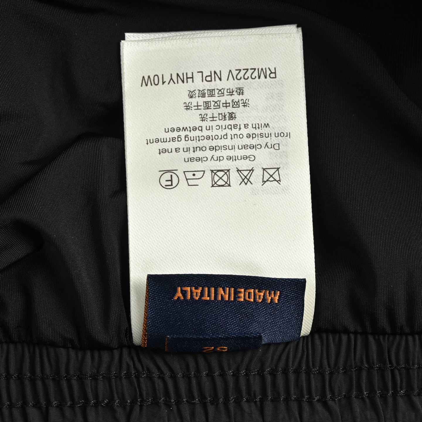 Louis Vuitton 25ss gradient embroidered small logo beach shorts