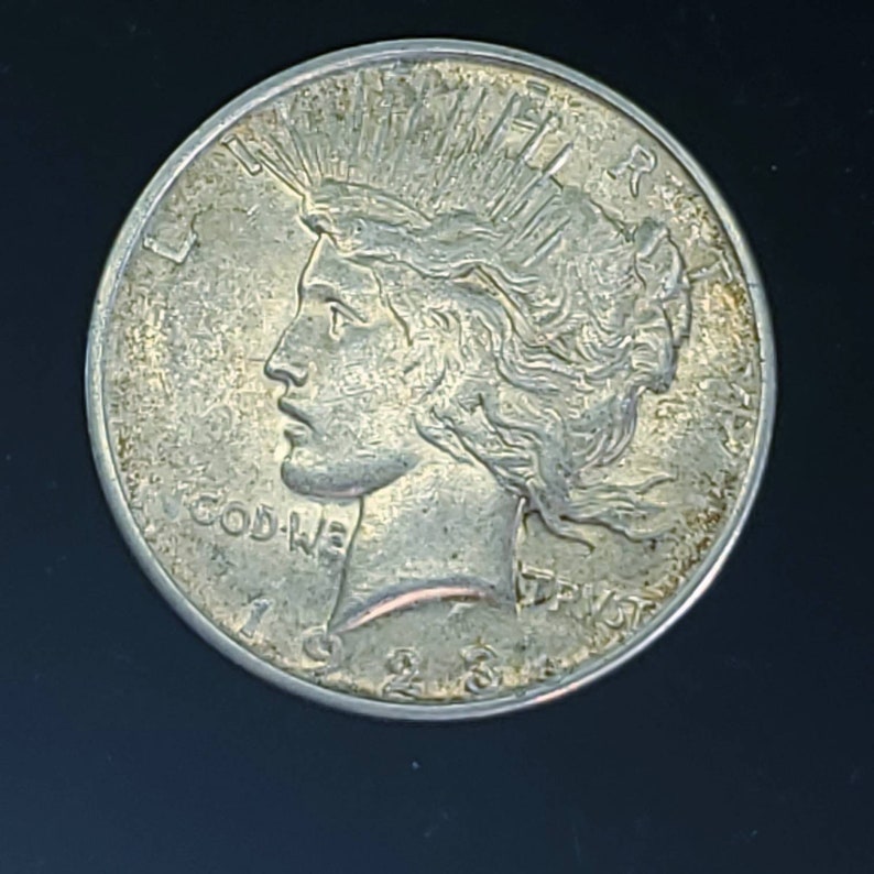 1923 S  Silver Peace Dollar ! AU - Key date Lot# 399