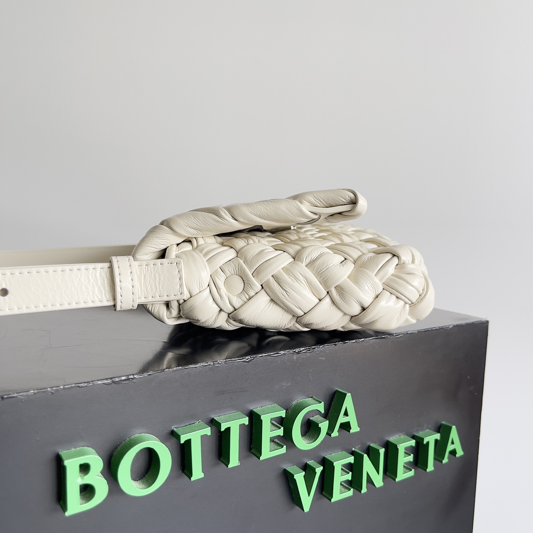 Bottega Veneta RUMPLE MESSENGER handbag 787113