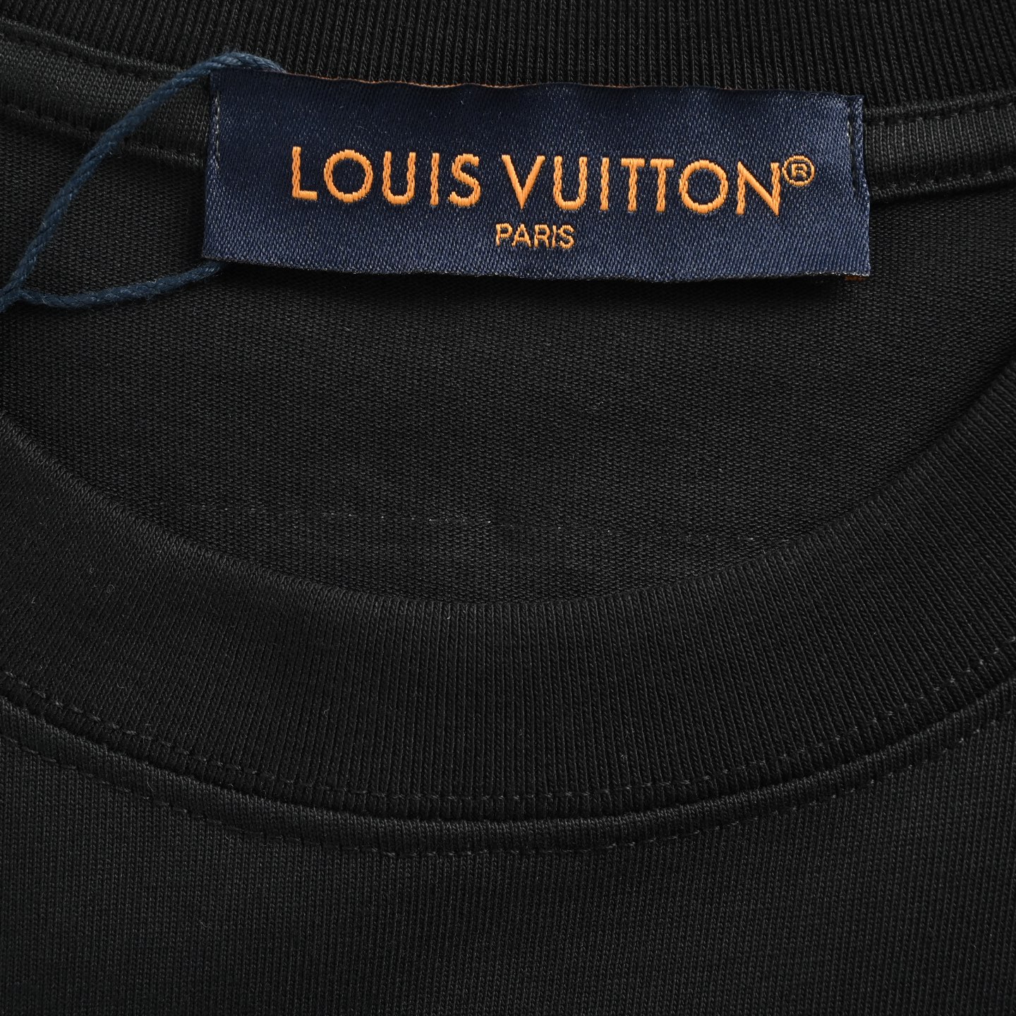 Louis Vuitton 25ss short sleeve with creative logo print on the back