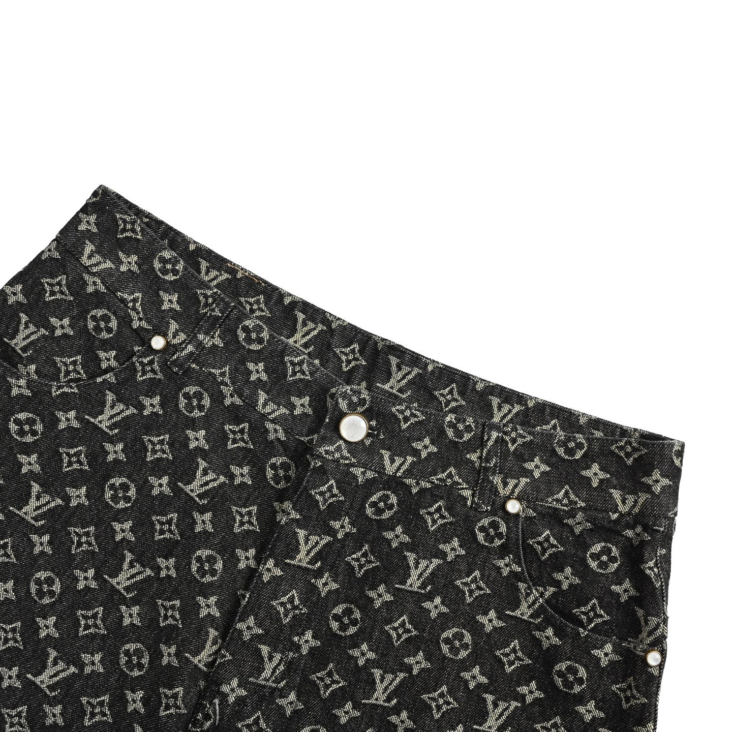 Louis Vuitton FA full-print pearl button monogram denim shorts