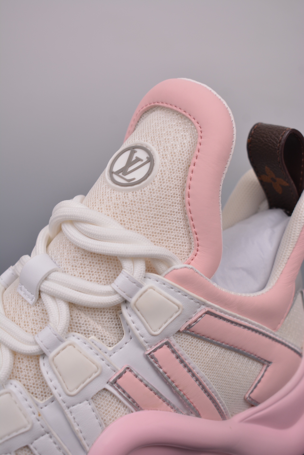 Louis Vuitton Archlight Sneakers light pink white