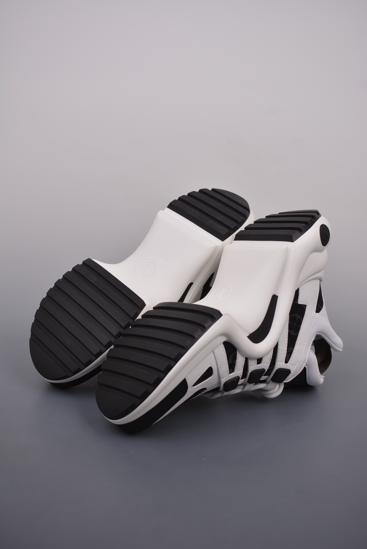 Louis Vuitton Archlight Sneakers Black and White Jacquard