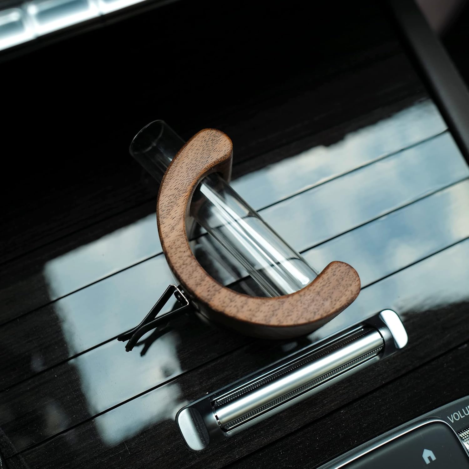 🔥On Sale🔥Solid Wooden Car Air Vent Flower Vase Clip