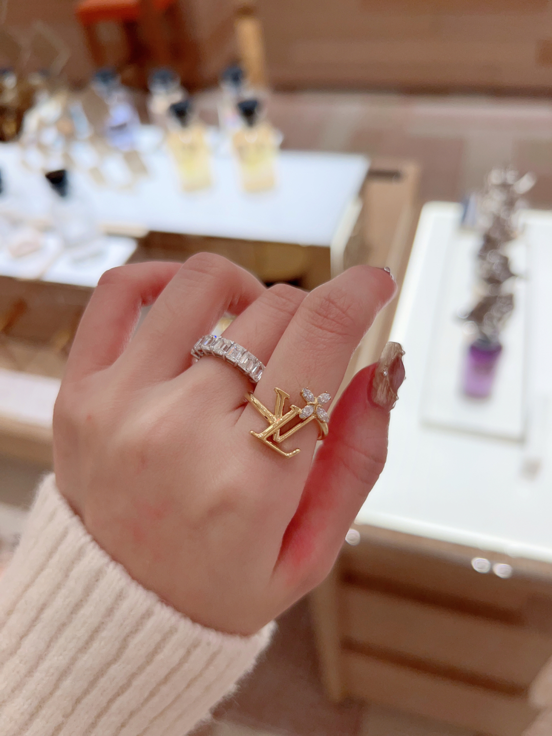 Louis Vuitton Flower Diamond Ring
