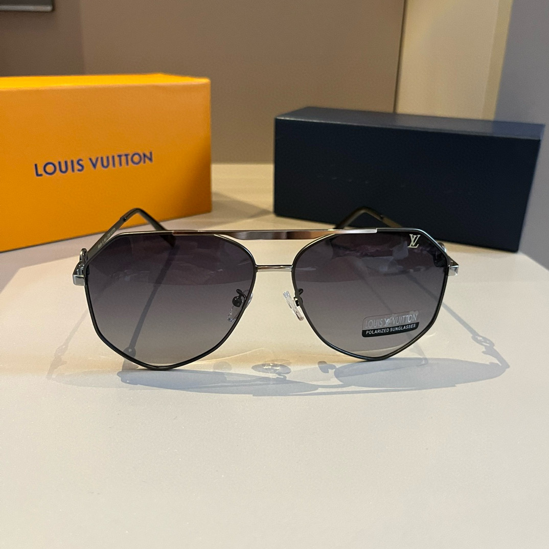 Louis Vuitton Round Frame Sunglasses