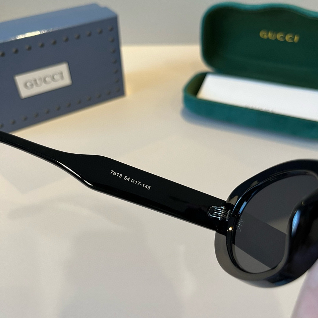 Gucci Round Frame Sunglasses