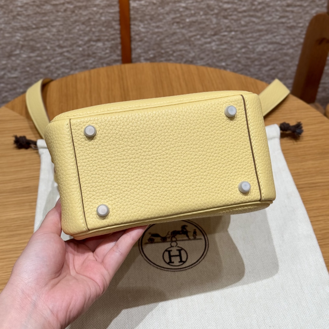Hermès Mini Lindy 1ZJaune Poussin Handbag (Handmade to Order)