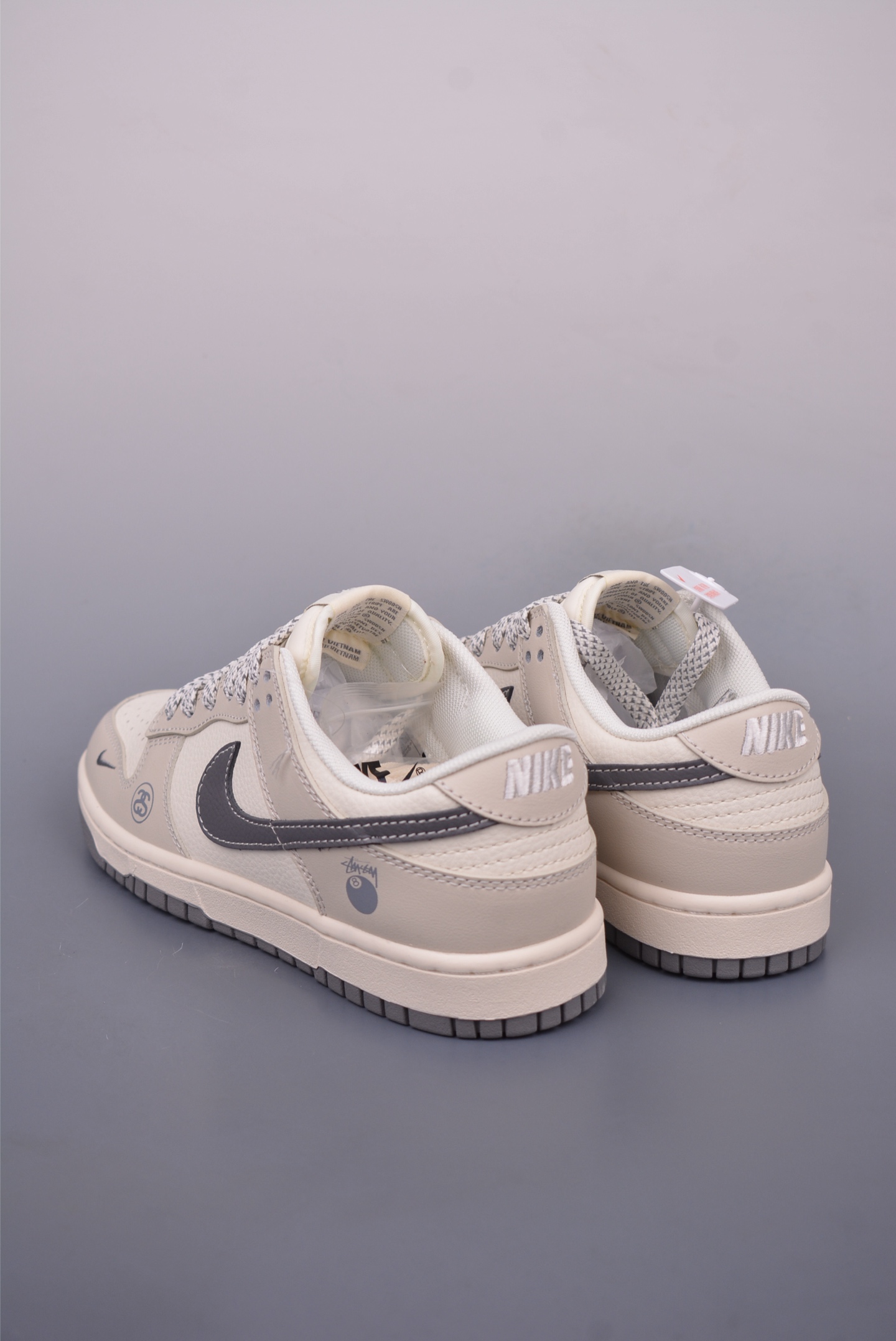 Black 8 x Nike SB Dunk Low XF8698-085