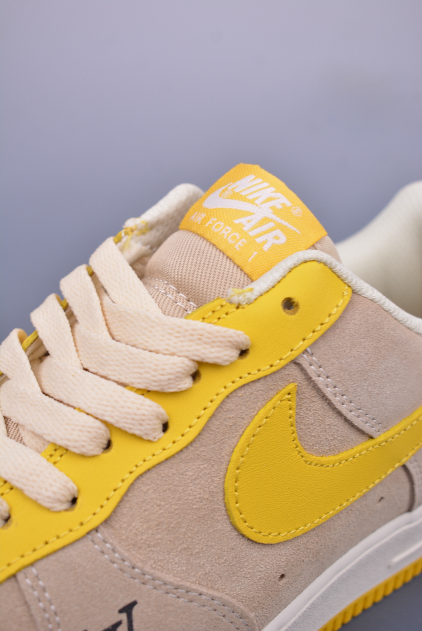 Louis Vuitton x Nike Air Force 1 07 LV8 Low Sneakers Khaki Bright Yellow LV Print HQ2037-322